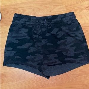 Z Supply Camo Shotts